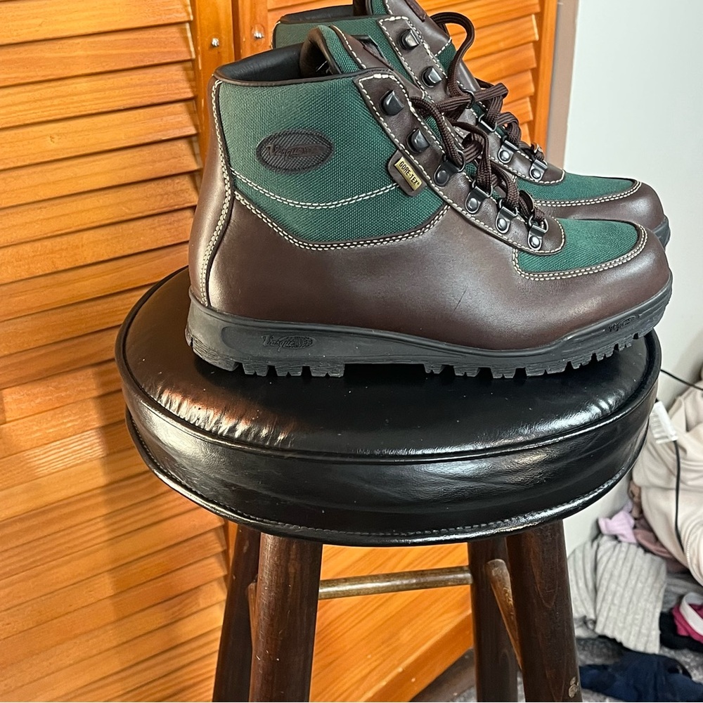 Y2k Vasque Forest Green and Dark Brown Hiking Boots - Picture 3 of 8